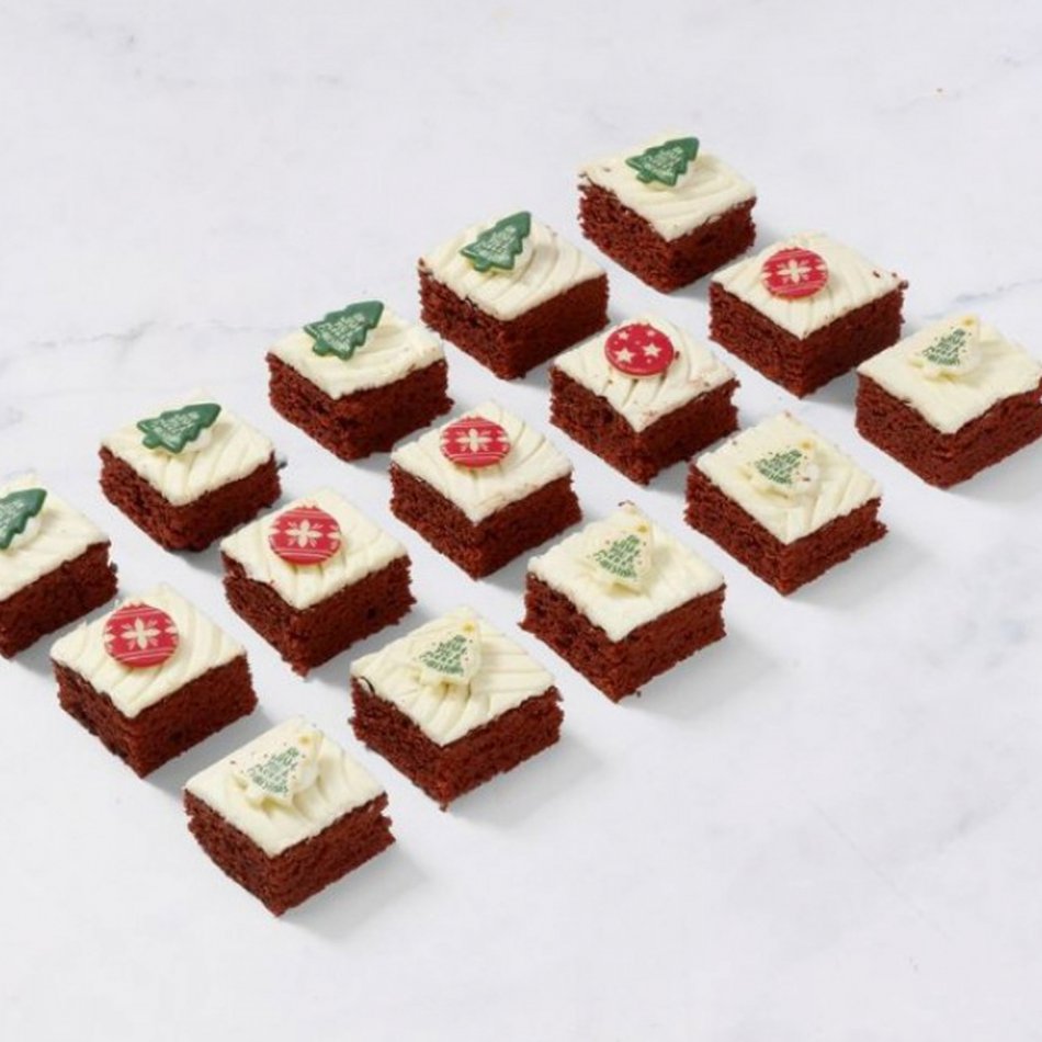 Mini Kerst Red Velvet Cakejes 15 stuks 